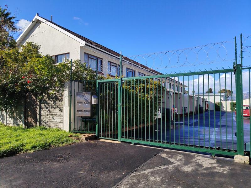 3 Bedroom Property for Sale in Somerset West Western Cape